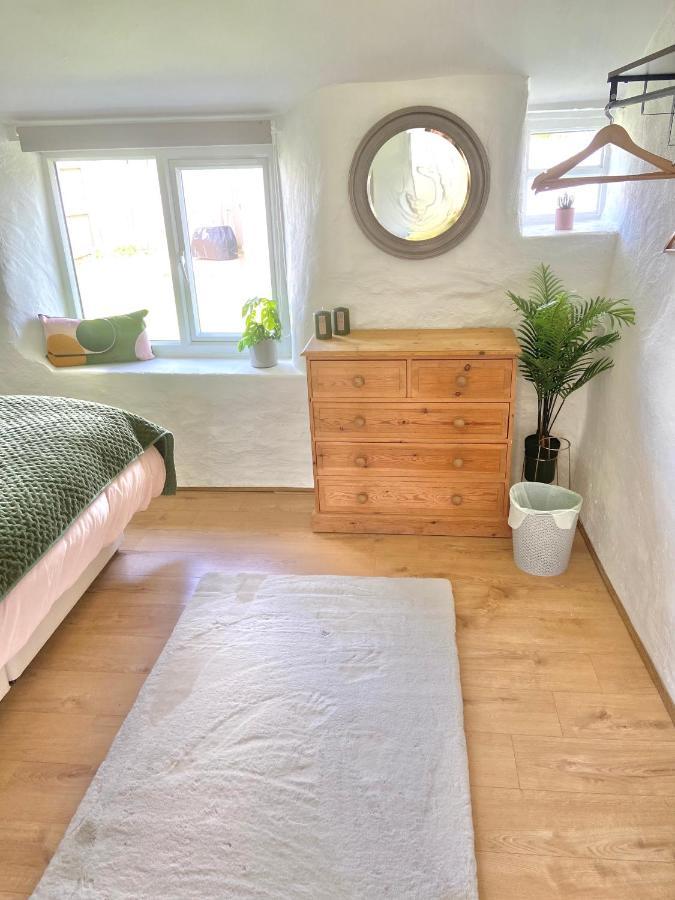 Idyllic Cornish Cottage, Superking Bed, Private Garden Dogs Welcome Truro Extérieur photo